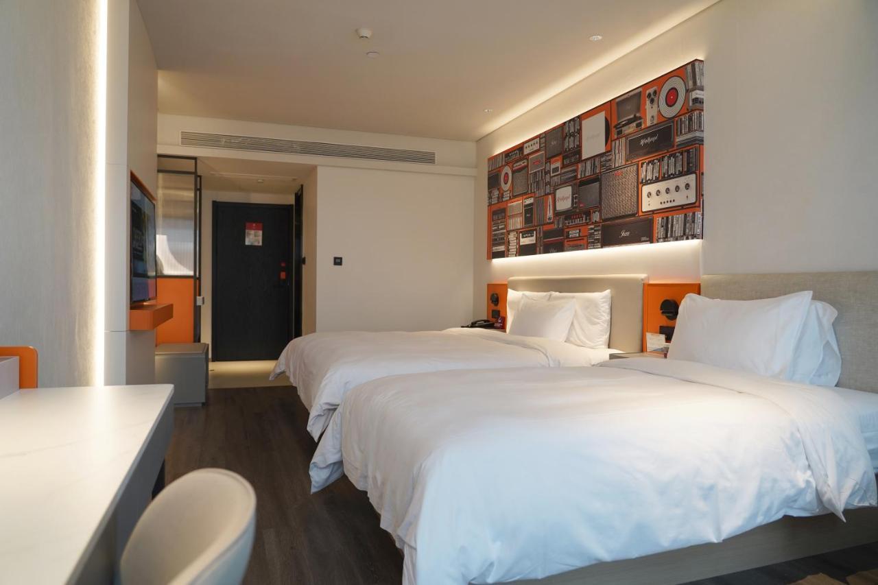 Ibis Styles Hotel - 260M From Guangji Street Subway Station Xi'an  Exteriör bild