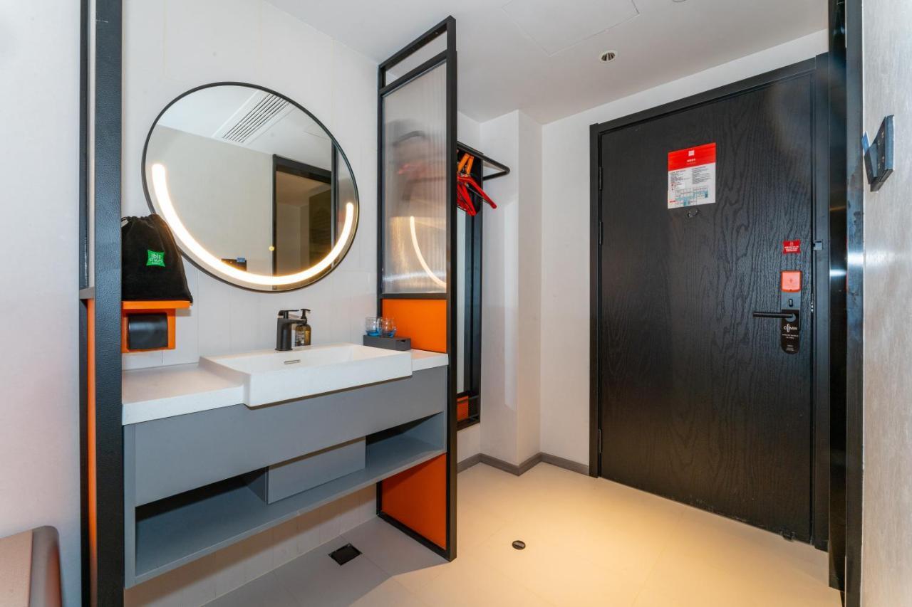 Ibis Styles Hotel - 260M From Guangji Street Subway Station Xi'an  Exteriör bild
